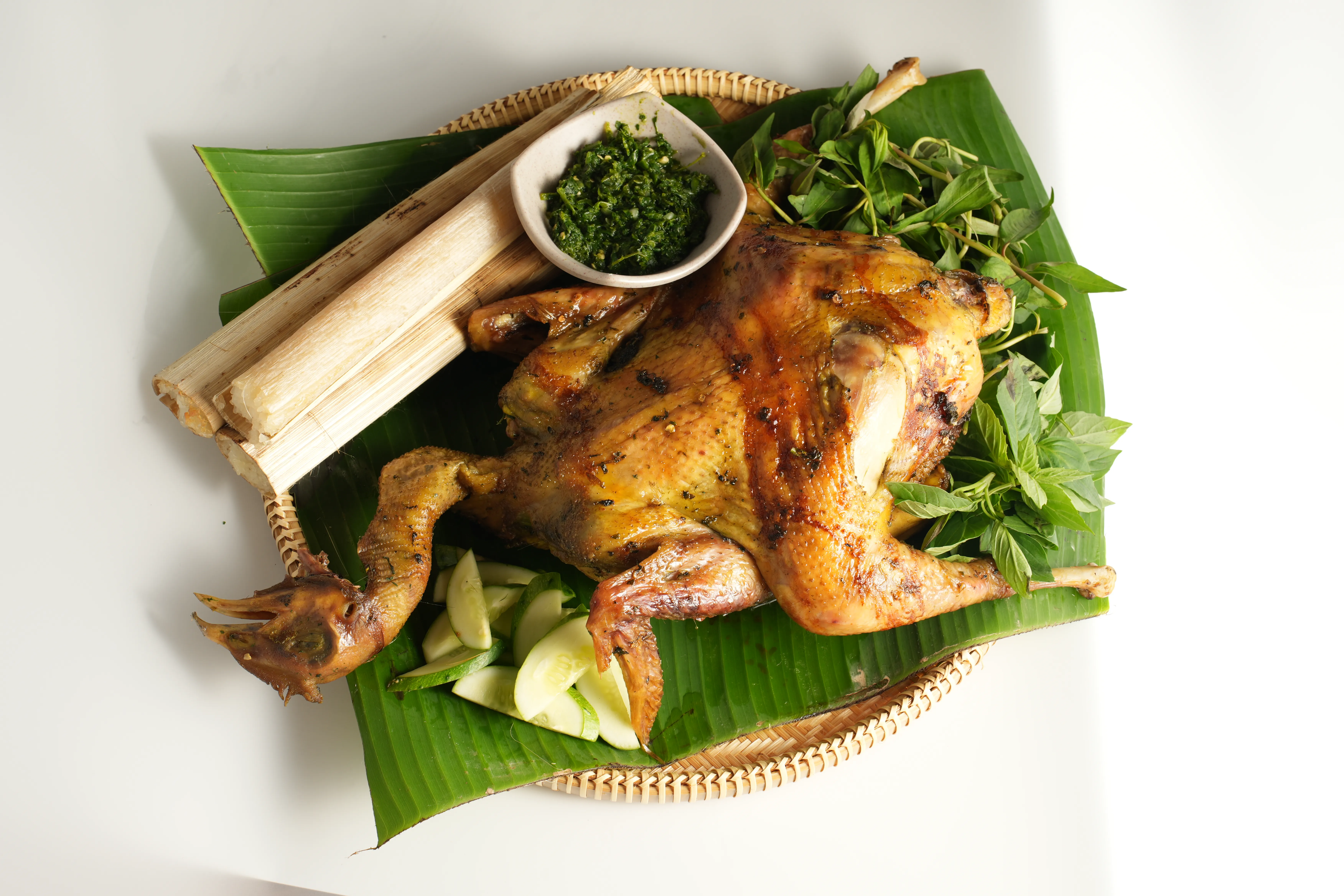 Món cơm lam gà nướng Buôn Mê trứ danh thơm lừng